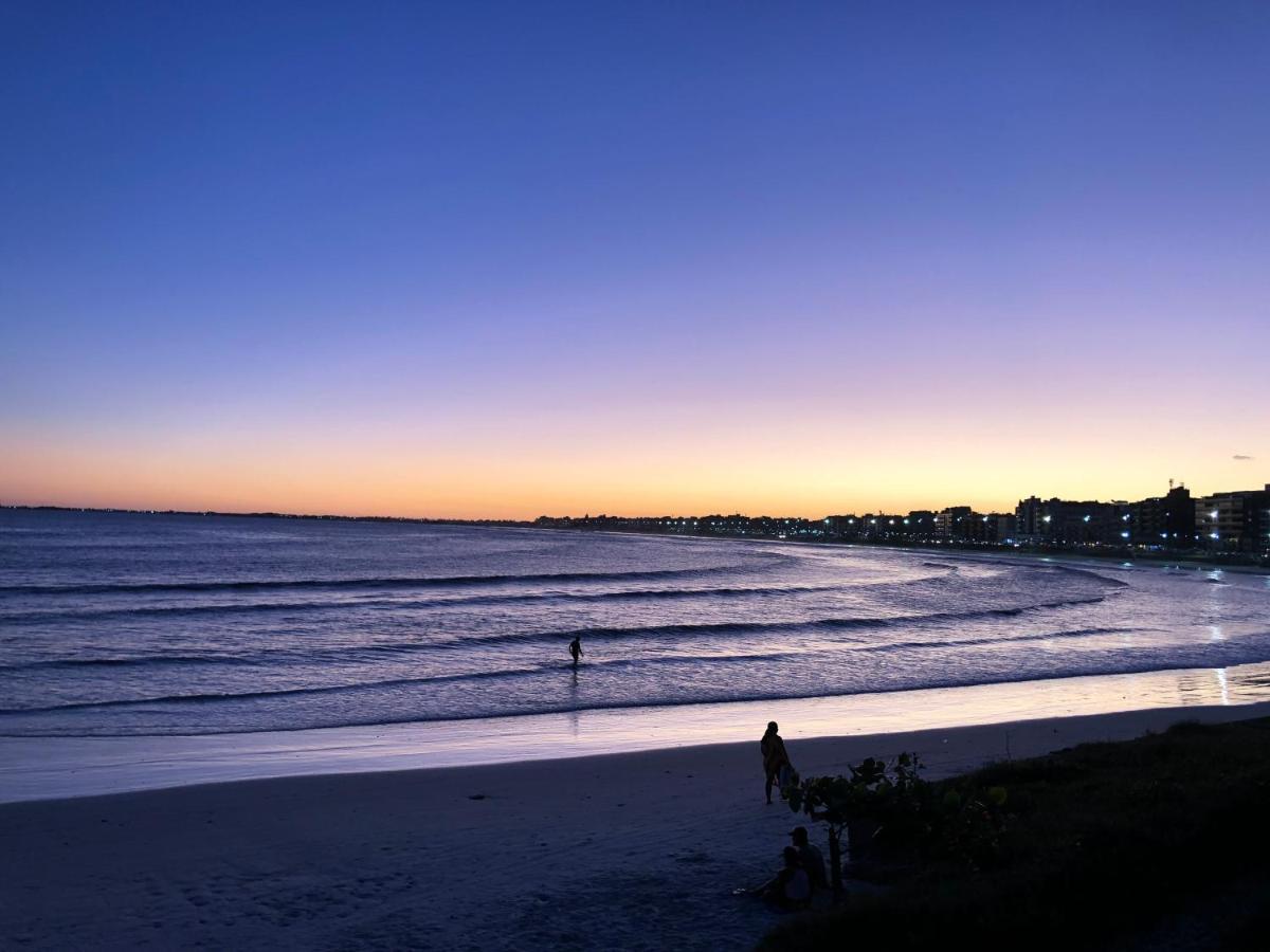 Apartamento pé na areia - Praia do Forte Cabo Frio Esterno foto